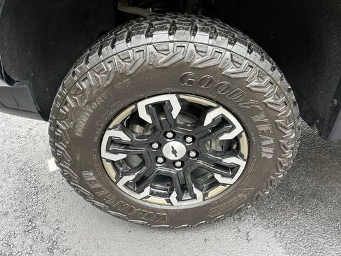 Used 2024 Chevrolet Silverado 1500 ZR2 image 26