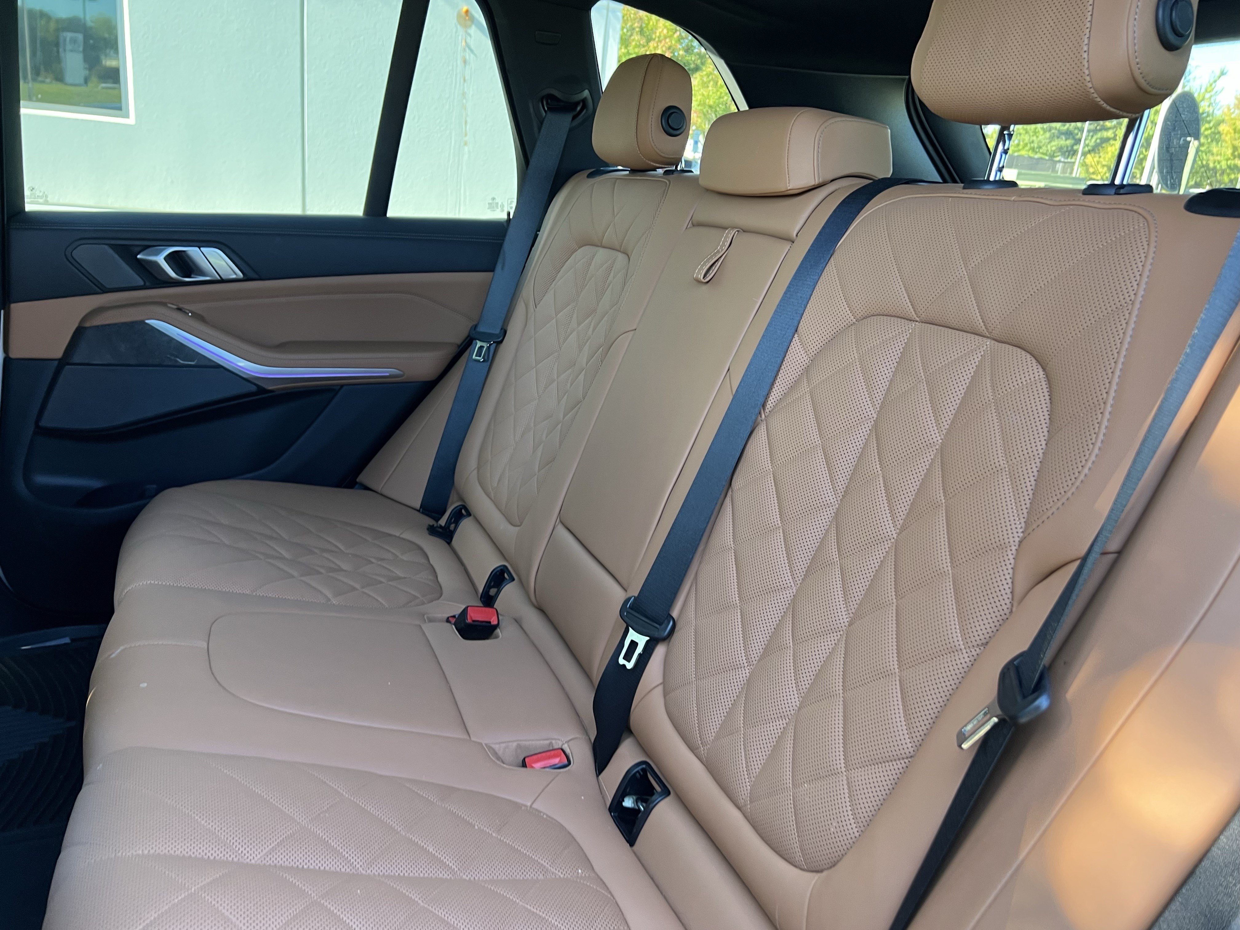 Used 2024 BMW X5 xDrive40i w/ M Sport Package AWD/4WD image 33