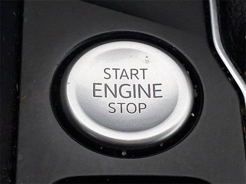 Used 2023 Volkswagen Atlas SEL image 24