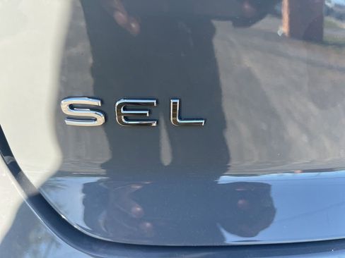 New 2026 Volkswagen Atlas Cross Sport SEL Premium R-Line image 10