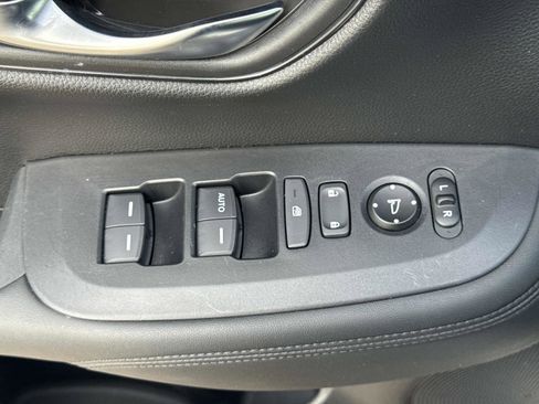 Certified 2023 Honda HR-V LX image 18