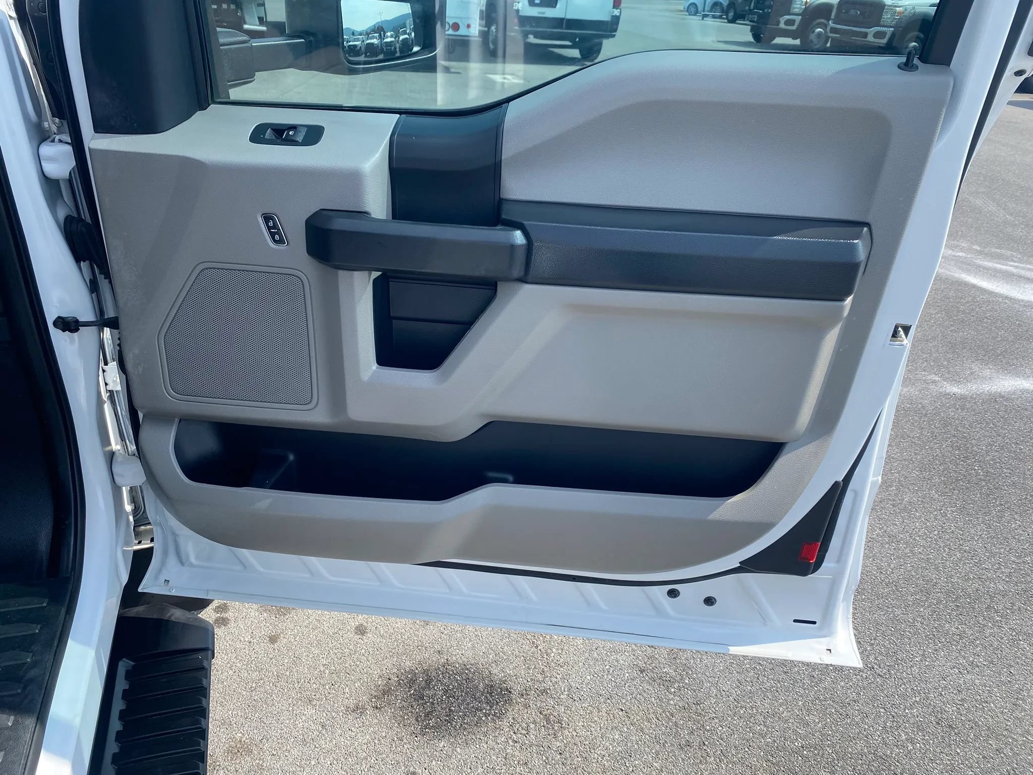 Used 2020 Ford F550 2WD SuperCab Super Duty image 21