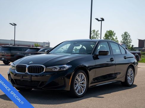Used 2023 BMW 330i xDrive Sedan w/ Premium Package image 3