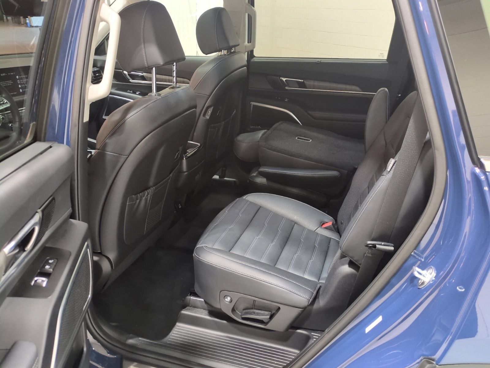 Certified 2024 Kia Telluride SX Prestige AWD/4WD image 15