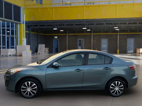 Used 2010 MAZDA MAZDA3 i Sport image 4