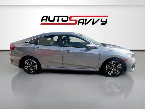 Used 2018 Honda Civic EX-L image 8