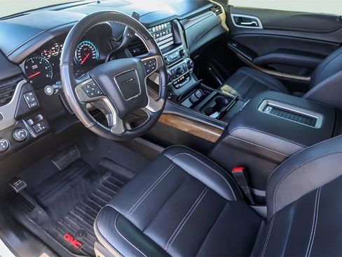 Used 2020 GMC Yukon Denali w/ Open Road Package image 13