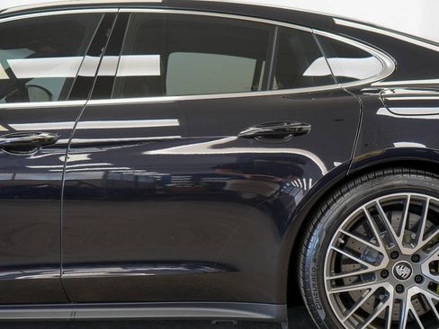 Used 2023 Porsche Panamera Turbo S image 11