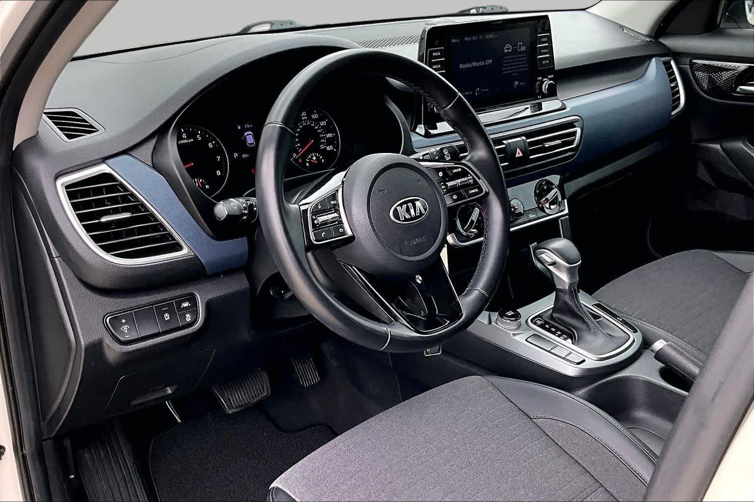 Used 2021 Kia Seltos S FWD image 16
