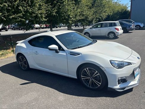 Used 2015 Subaru BRZ Limited w/ Popular Package #1B RWD image 4
