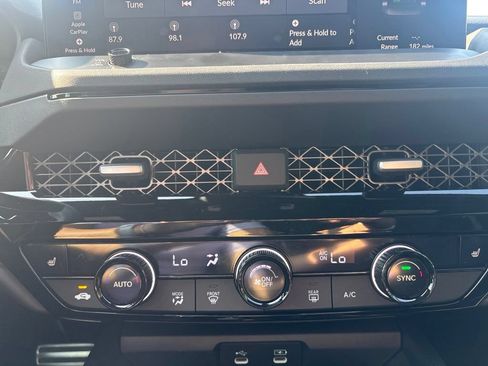 Used 2025 Honda Accord Sport image 43