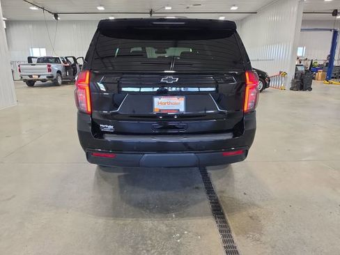 Used 2024 Chevrolet Tahoe Z71 w/ Luxury Package AWD/4WD image 7