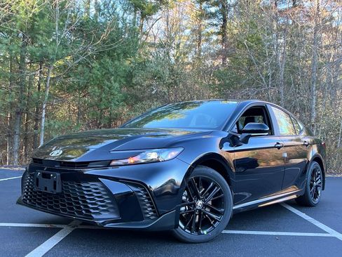 New 2026 Toyota Camry SE w/ Convenience Package image 1