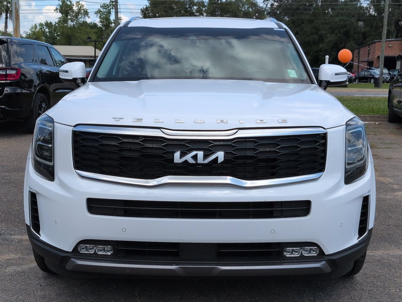 Used 2022 Kia Telluride SX w/ SX Prestige Package AWD/4WD image 9