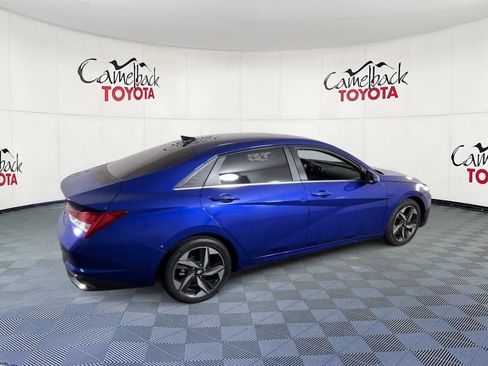 Used 2021 Hyundai Elantra Limited FWD image 3