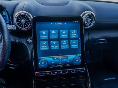 Used 2022 Mercedes-Benz SL 55 AMG 4MATIC image 11