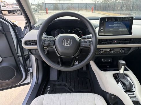 New 2026 Honda HR-V LX image 13