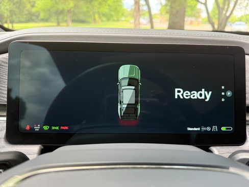 Used 2025 Rivian R1S Adventure AWD/4WD image 30
