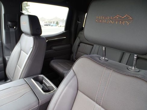 Used 2025 Chevrolet Silverado 1500 High Country w/ High Country Premium Package image 10