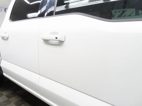 Used 2025 Ford F250 Platinum image 31