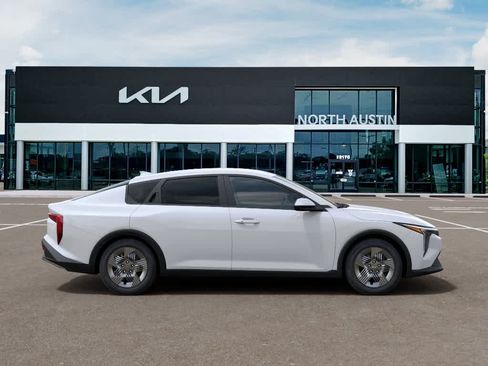 New 2026 Kia K4 FWD image 7