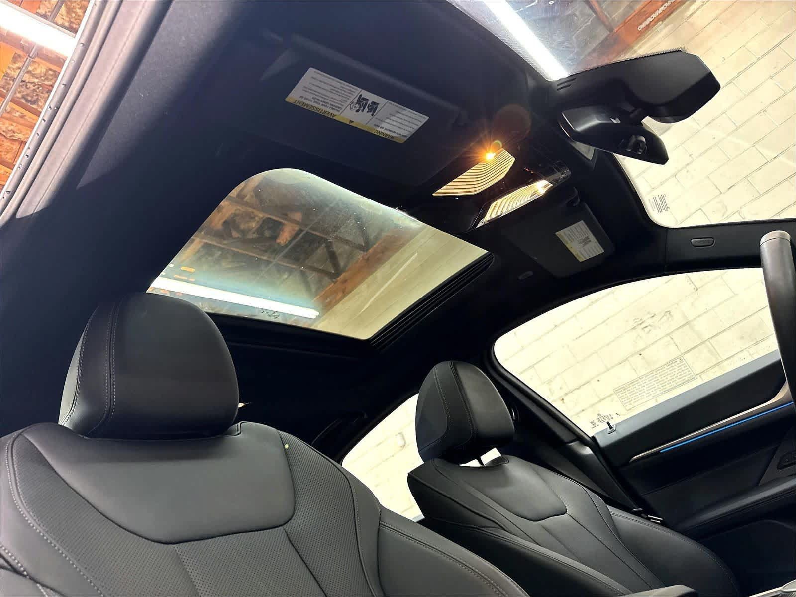 Used 2025 BMW i4 eDrive40 w/ Premium Package RWD image 25