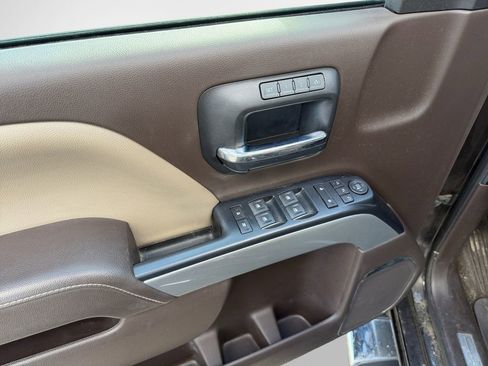 Used 2018 Chevrolet Silverado 1500 LTZ Z71 image 14