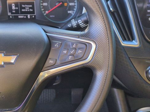 Used 2021 Chevrolet Malibu LT image 20