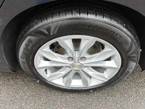 Used 2023 Chevrolet Malibu LT w/ Driver Confidence Package FWD image 9
