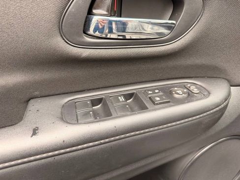 Used 2021 Honda HR-V LX image 8