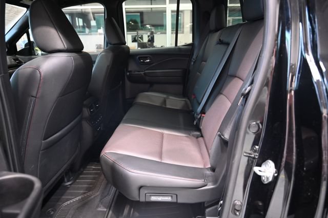 Used 2024 Honda Ridgeline Black Edition image 12