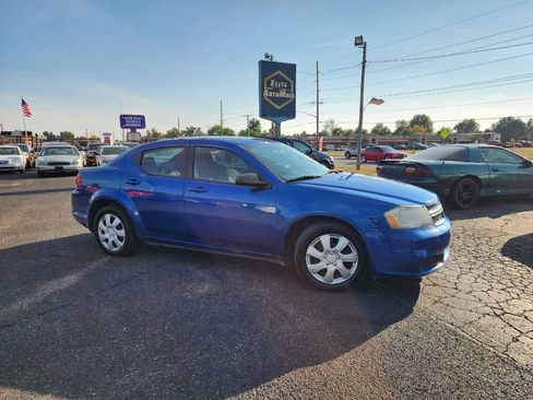 Used 2013 Dodge Avenger SE image 2