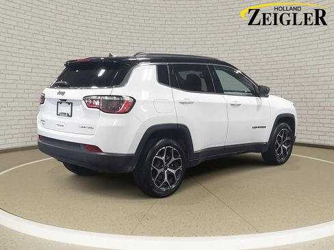 Used 2025 Jeep Compass Limited AWD/4WD image 5