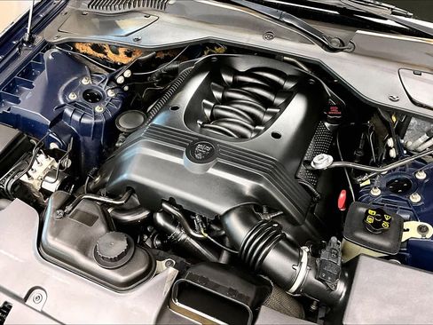 Used 2008 Jaguar XJ8 image 28