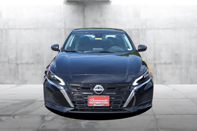 Certified 2025 Nissan Altima 2.5 SV FWD image 4