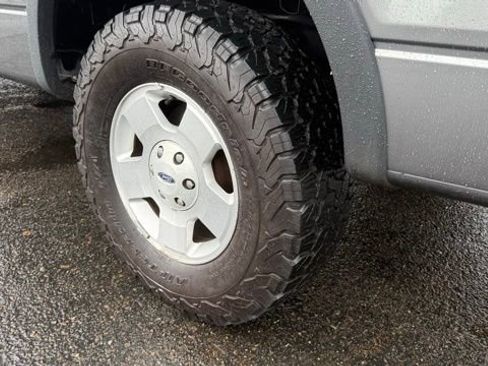 Used 2004 Ford F150 Lariat image 7