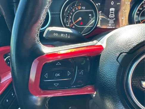 Used 2019 Jeep Wrangler Unlimited Sahara AWD/4WD image 16
