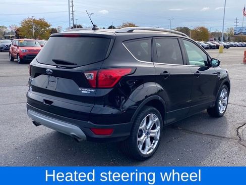 Used 2019 Ford Escape Titanium image 4