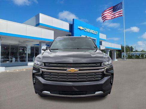 Used 2023 Chevrolet Suburban Premier image 2