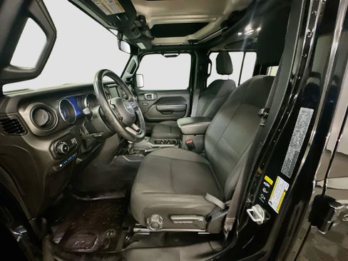 Used 2023 Jeep Wrangler Unlimited w/ Cold Weather Group AWD/4WD image 13