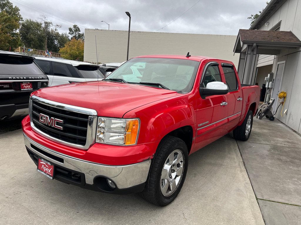 Used 2011 GMC Sierra 1500 SLE w/ Regional Value Package AWD/4WD image 3