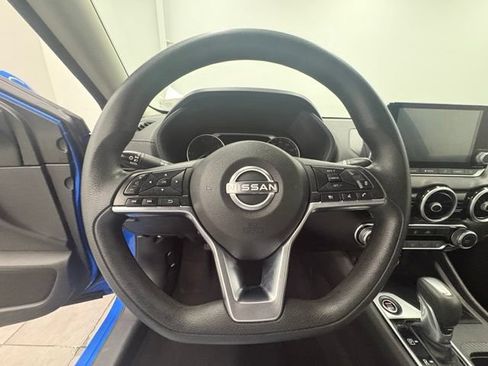 Used 2024 Nissan Sentra SV FWD image 14