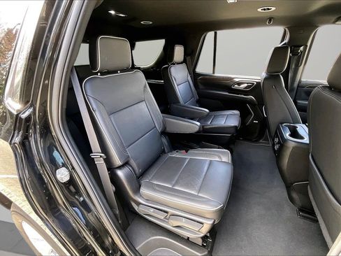 Used 2024 Chevrolet Tahoe Premier image 25