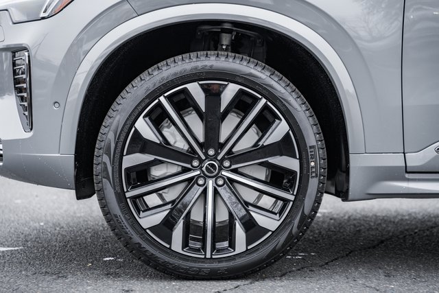 Used 2026 Volvo XC90 B6 Ultra w/ Protection Package AWD/4WD image 17