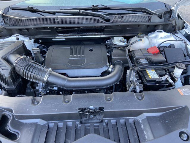 Used 2025 Chevrolet Blazer LT FWD image 21