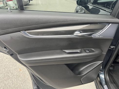 Used 2020 Cadillac XT6 Sport AWD/4WD image 21