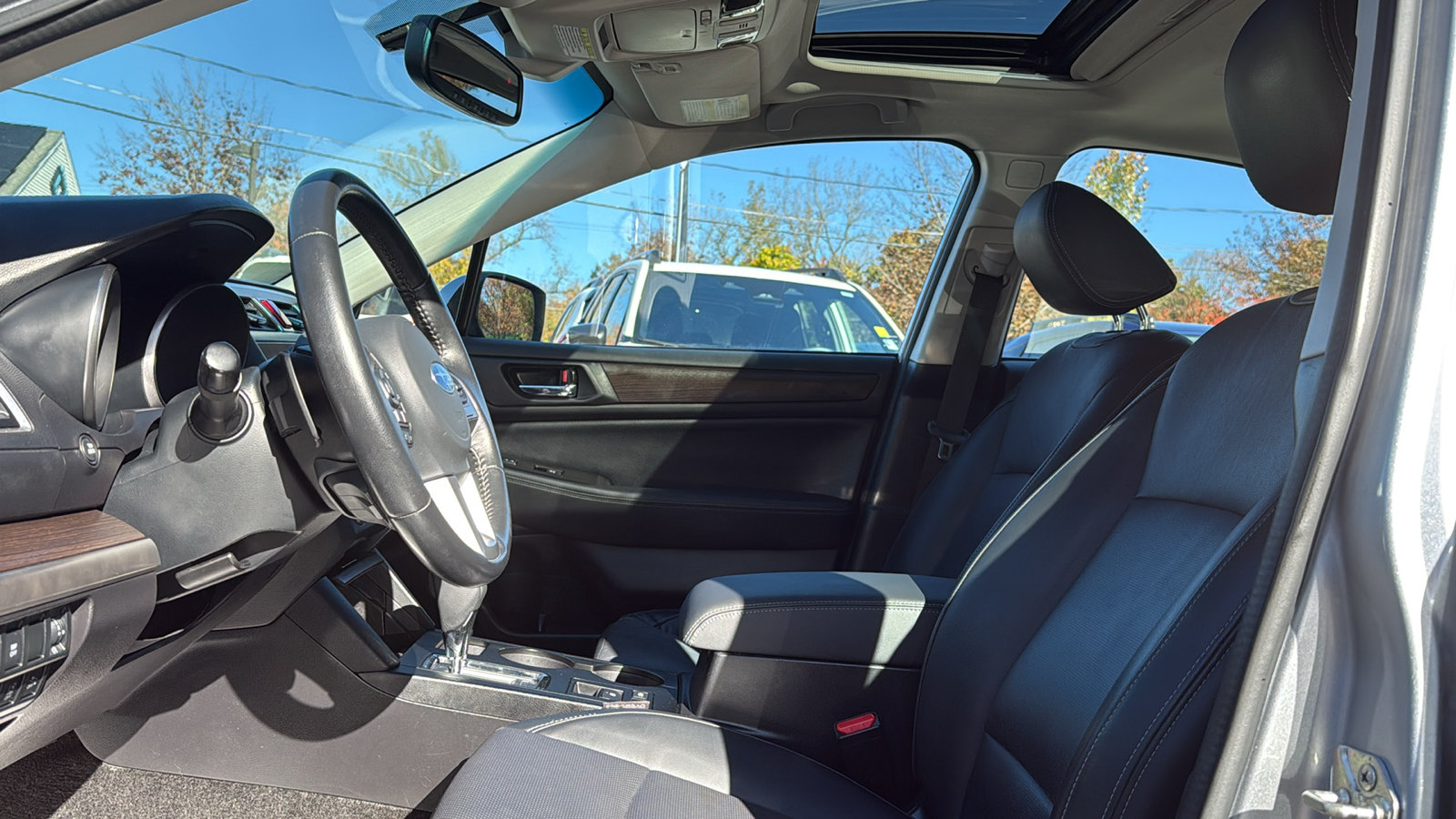 Used 2015 Subaru Legacy 2.5i Limited AWD/4WD image 12