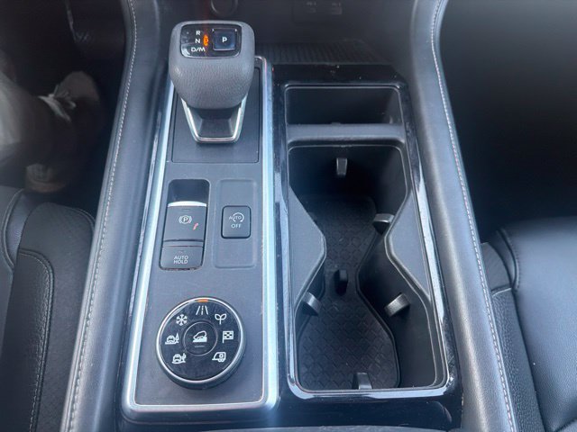 Used 2022 Nissan Pathfinder SL AWD/4WD image 38
