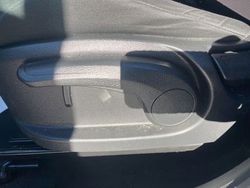 Used 2020 Kia Soul LX image 17