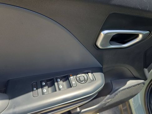 Used 2025 Kia K4 FWD image 13